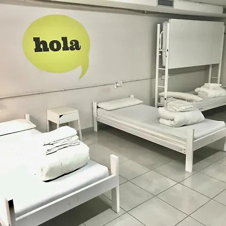 Hola Eixample بيت شباب *