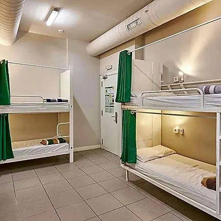 Hostel Hola Eixample Barcelona