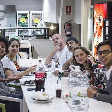 Hola Eixample Ostello Barcellona