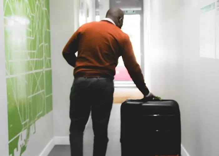 侯拉典范旅馆 旅馆