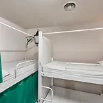 侯拉典范旅馆 * 巴塞罗那