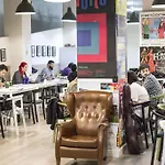 侯拉典范旅馆