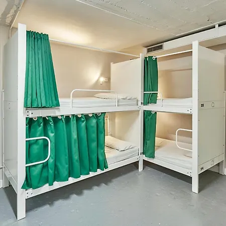 Hostel Hola Eixample Barcelona