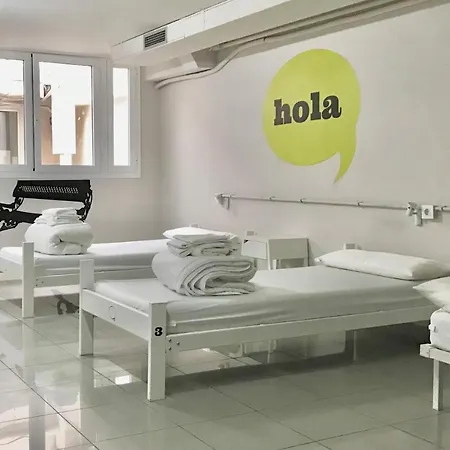 Hola Eixample ברצלונה